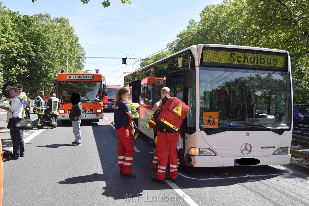 VU Schulbus Taxi Severinsbruecke Rich Innenstadt P13.JPG - Miklos Laubert